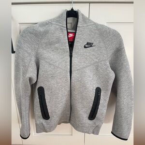 Boys Nike Tech Fleece Heather Gray Full-Zip Hoodie